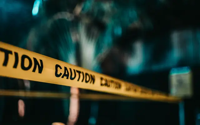Cinta policial de precaución de noche: abogado por homicidio